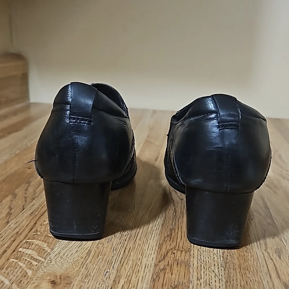 Clark's Artisan Short Slip On Booties Shoes 7.5W - Picture 8 of 16